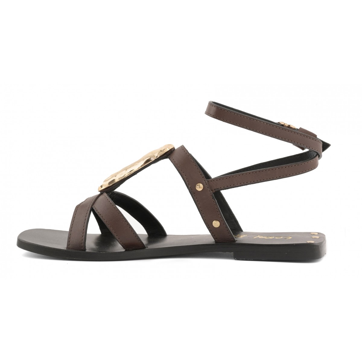 Sandalo in pelle con accessorio in metallo