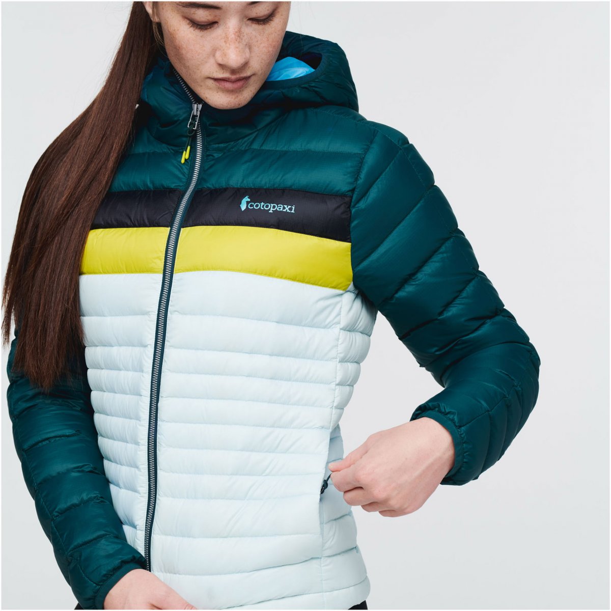 Fuego Down Hooded Jacket Woman