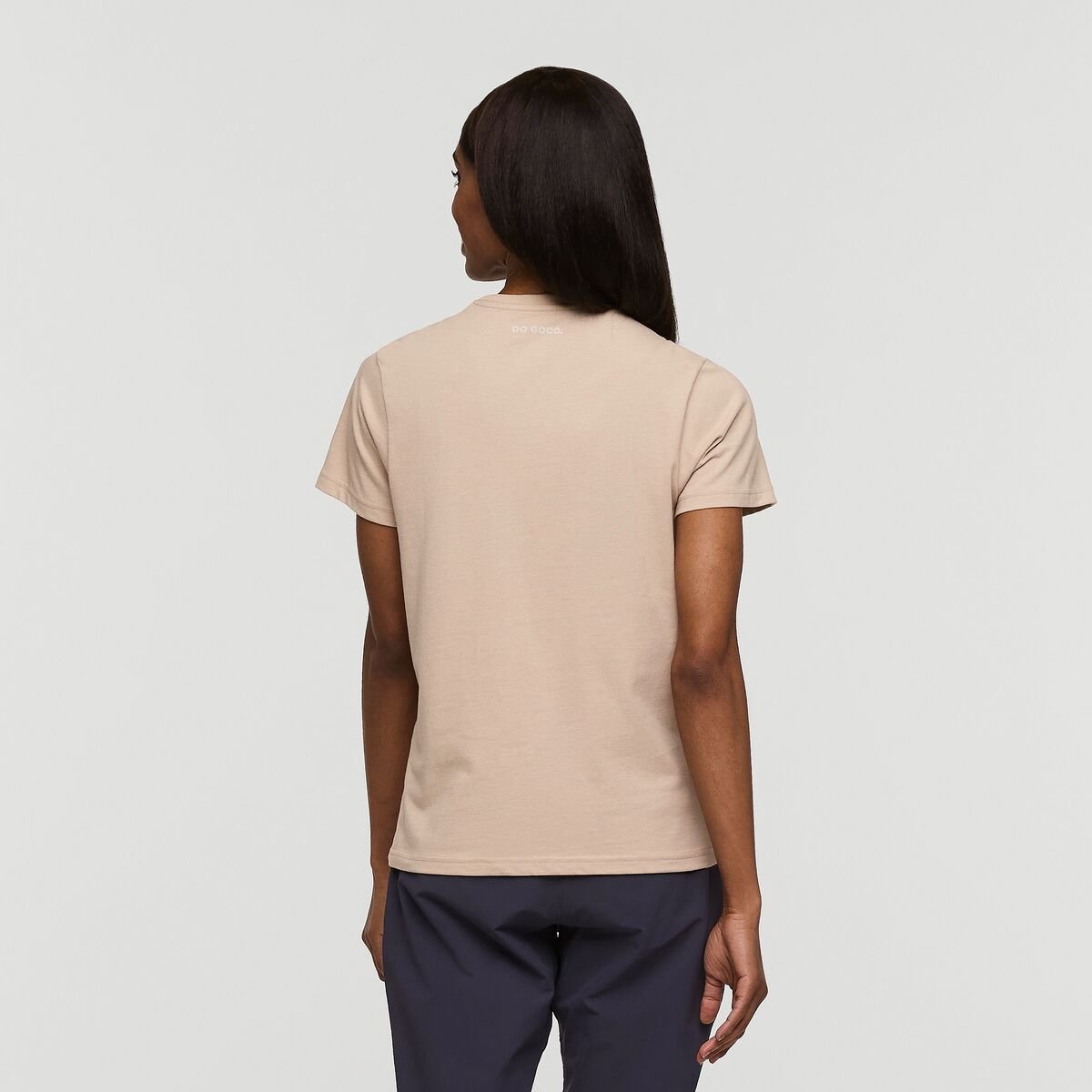 Cotopaxi Llama T-Shirt Woman