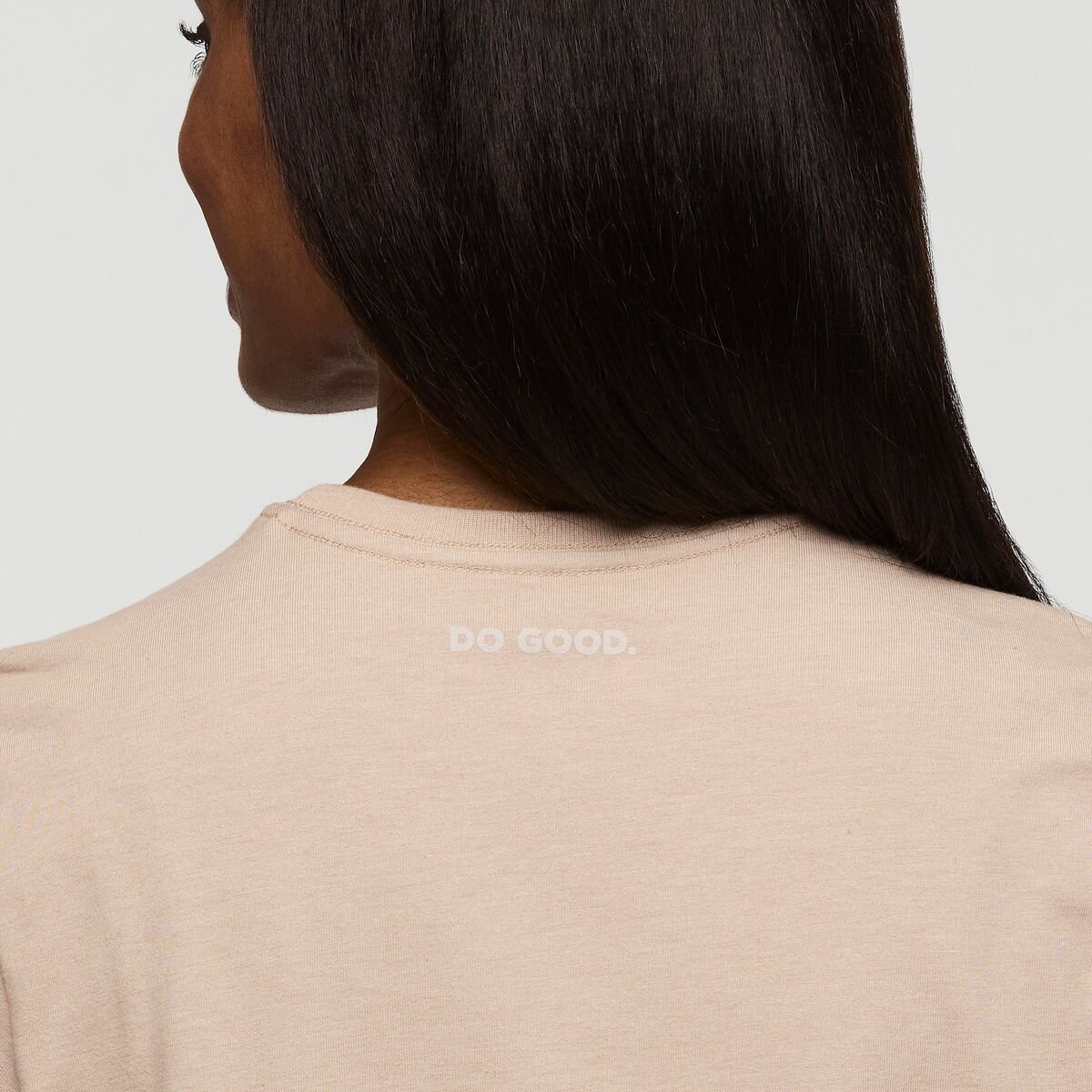 Cotopaxi Llama T-Shirt Woman