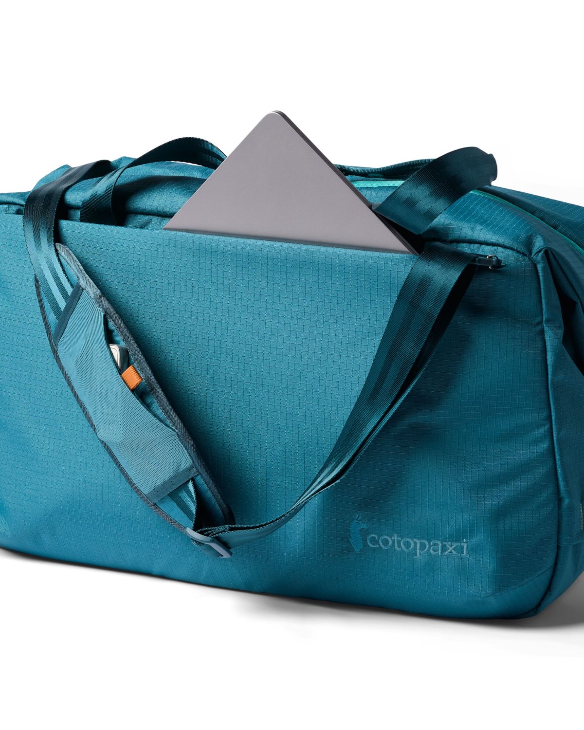 Viaje 45L Travel Duffel