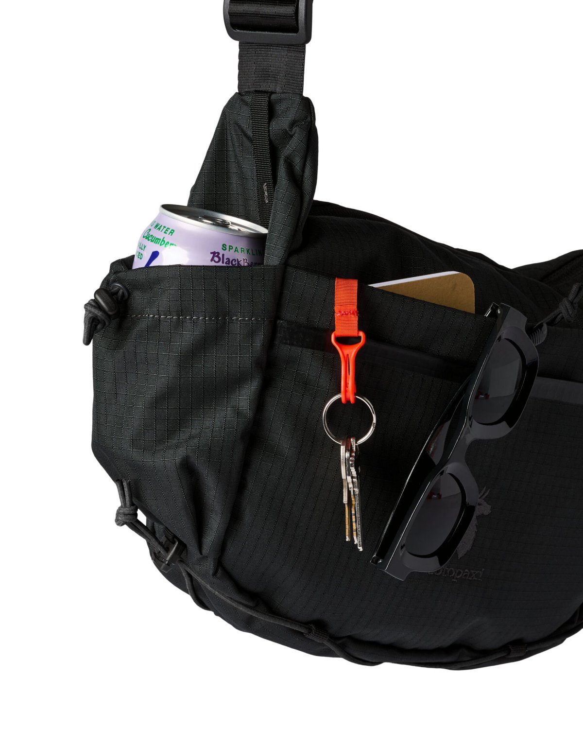 Viaje 9L Shoulder Bag