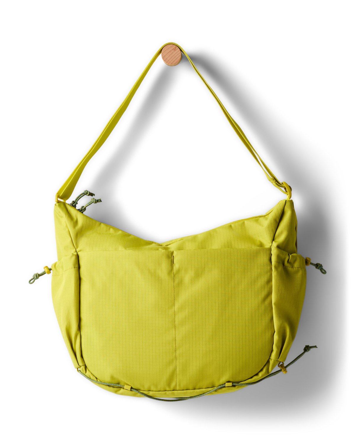 Viaje 12L Shoulder Bag