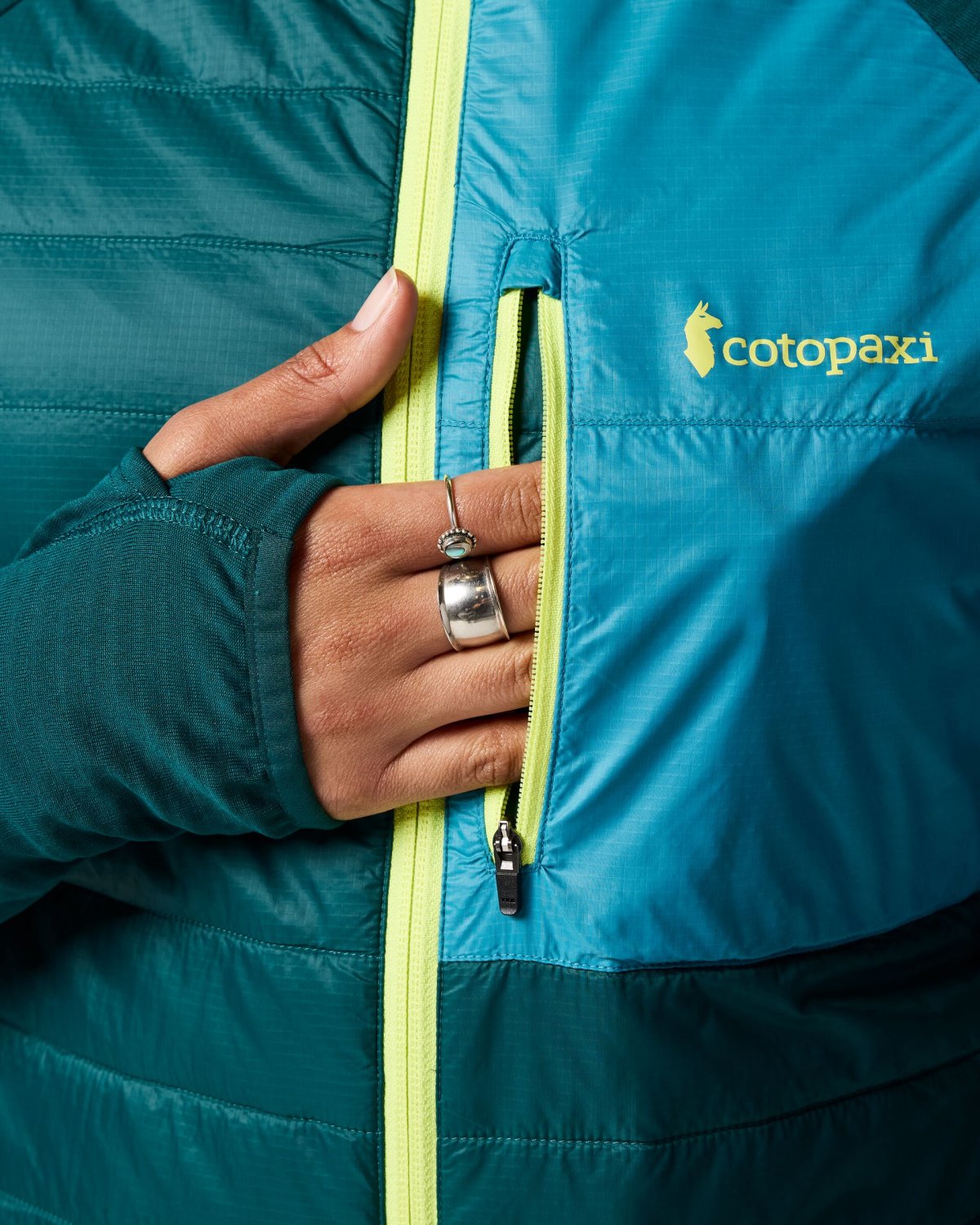 Acodo Hybrid Hooded Jacket Woman