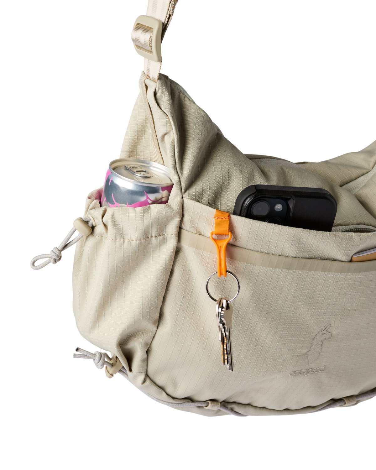 Viaje 9L Shoulder Bag