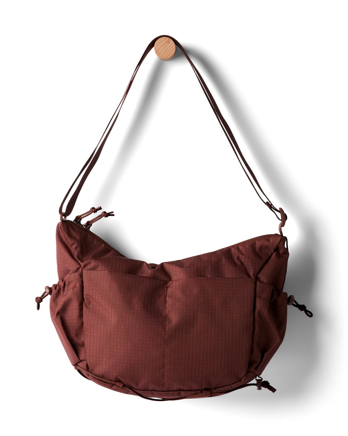 Viaje 9L Shoulder Bag