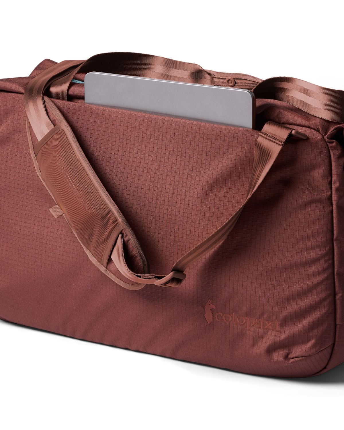 Viaje 45L Travel Duffel