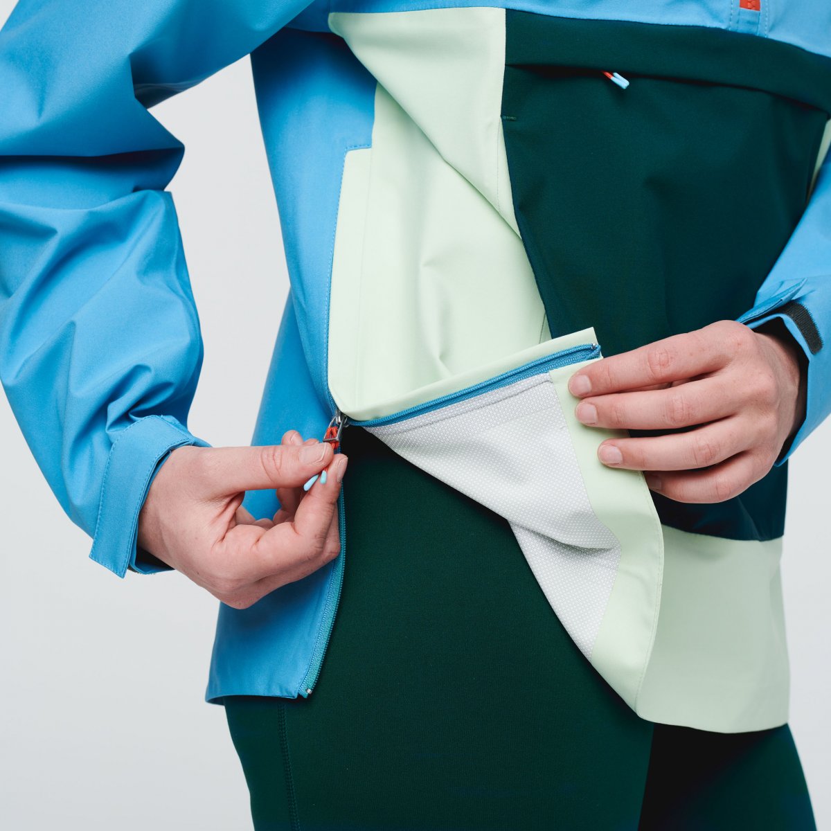 Cielo Rain Anorak Woman