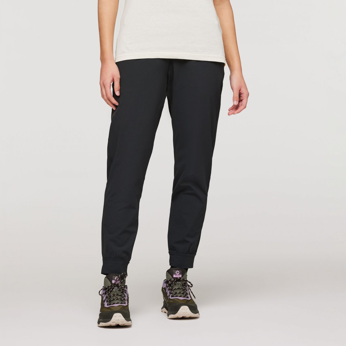 Veza Adventure Jogger Woman