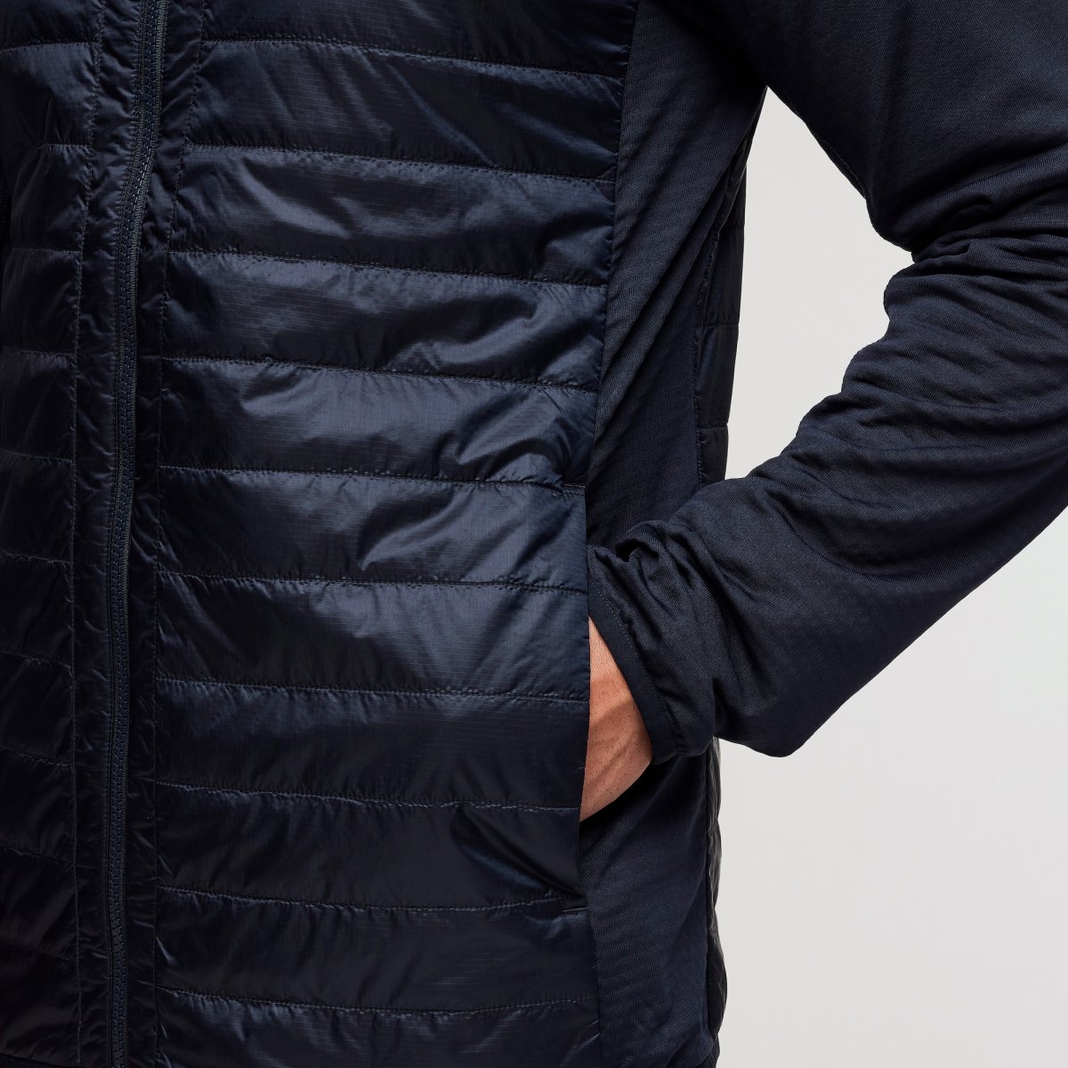 Capa Hybrid Insulated Hooded Jacket Man