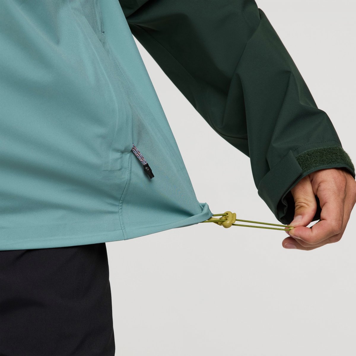 Impermeo 3L Hooded Shell Jacket Man