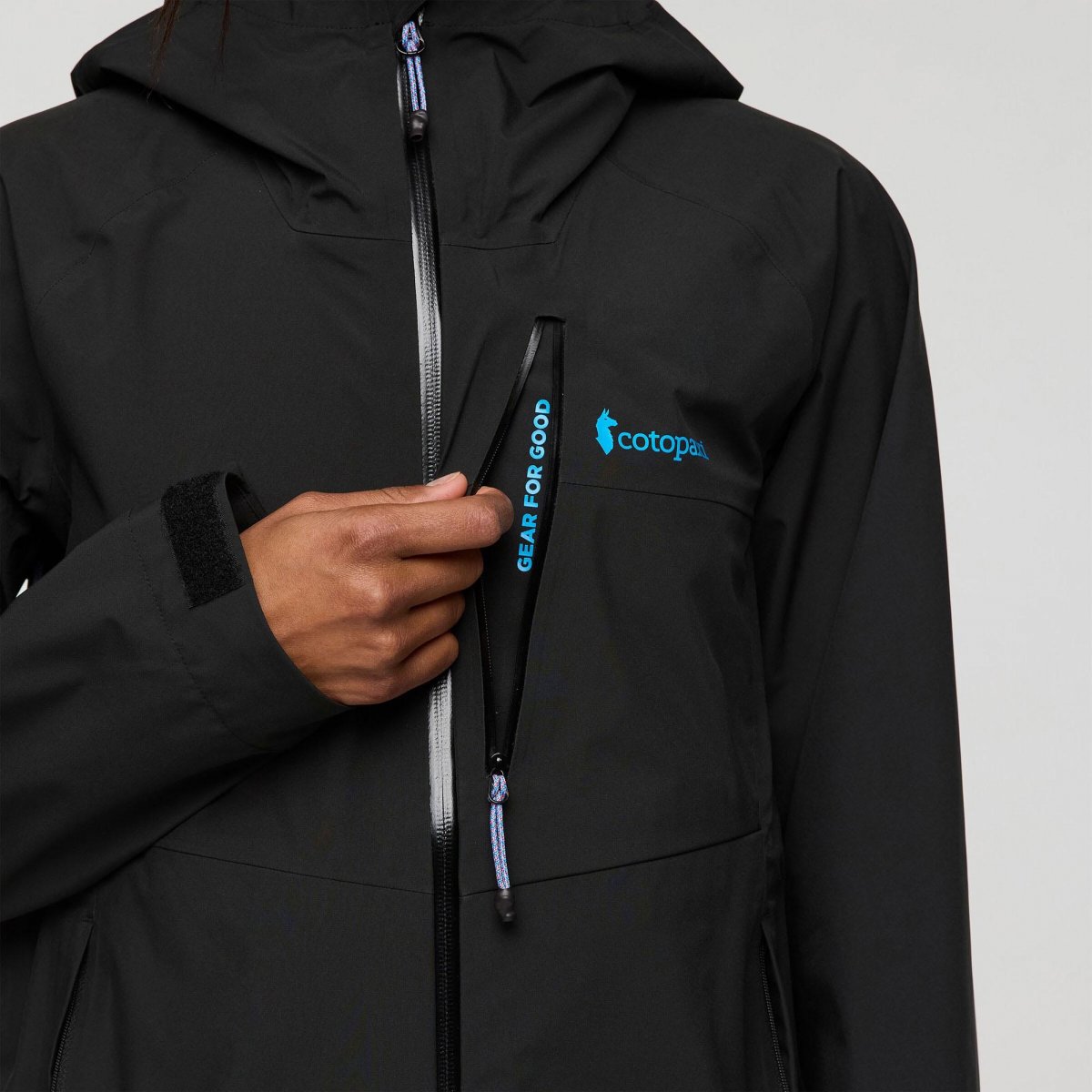 Impermeo 3L Hooded Shell Jacket Woman