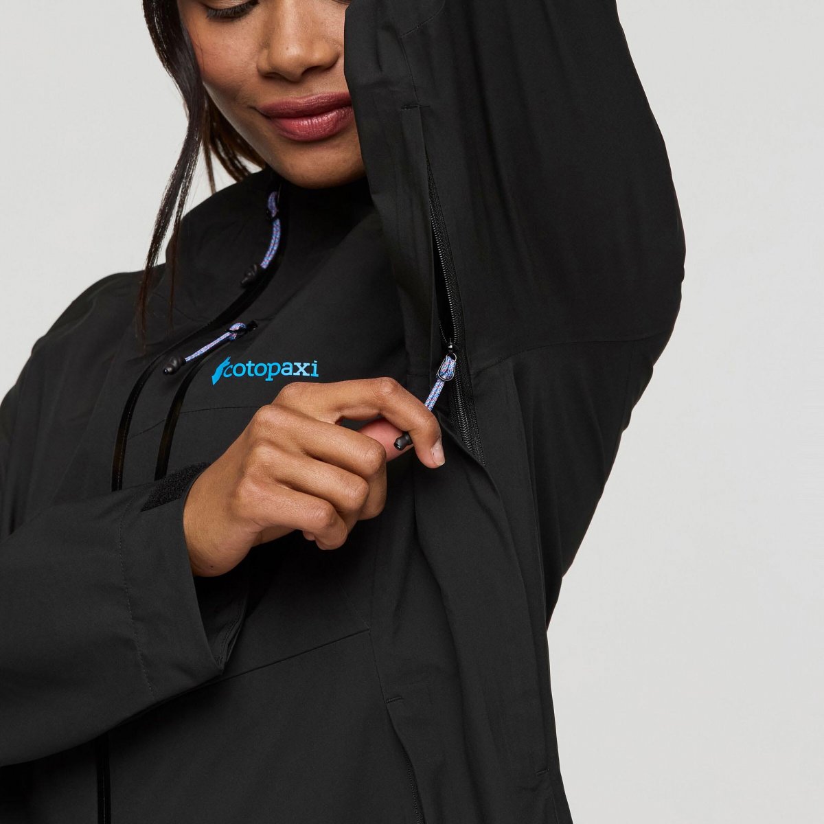 Impermeo 3L Hooded Shell Jacket Woman