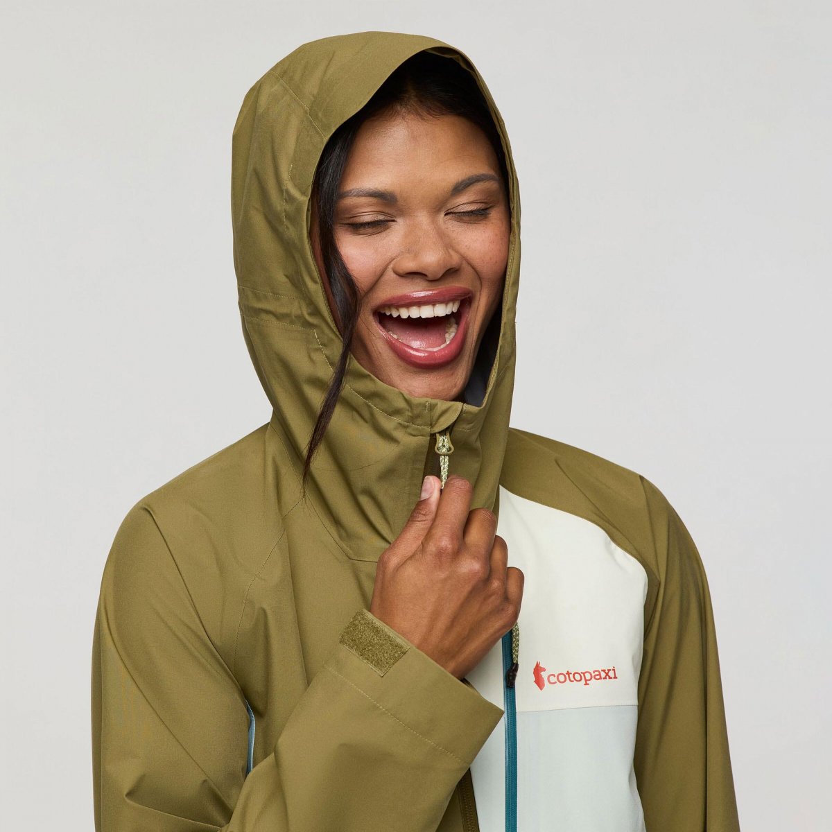 Impermeo 3L Hooded Shell Jacket Woman