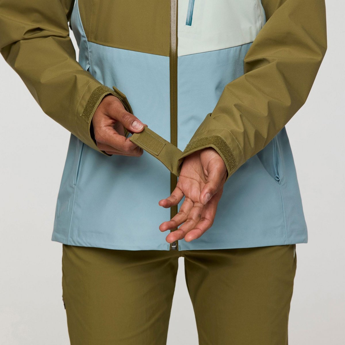 Impermeo 3L Hooded Shell Jacket Woman