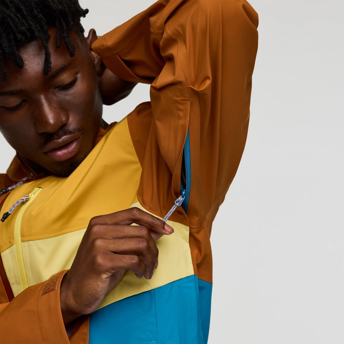 Impermeo 3L Hooded Shell Jacket Man