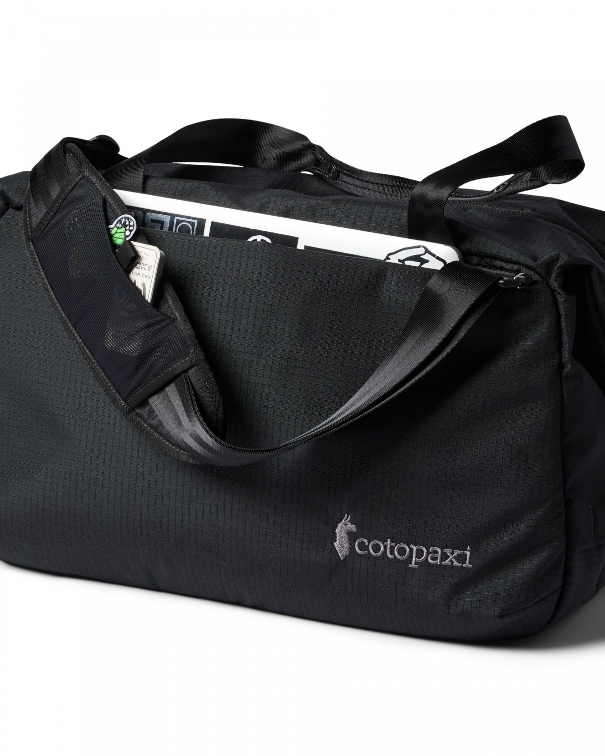Viaje 35L Travel Duffel