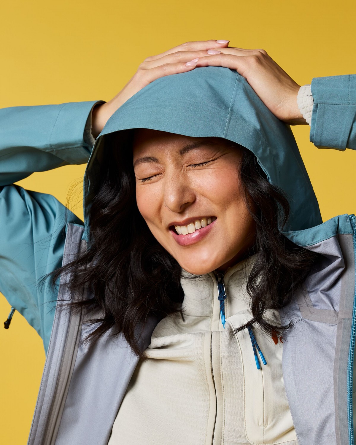 Impermeo 3L Hooded Shell Jacket Woman