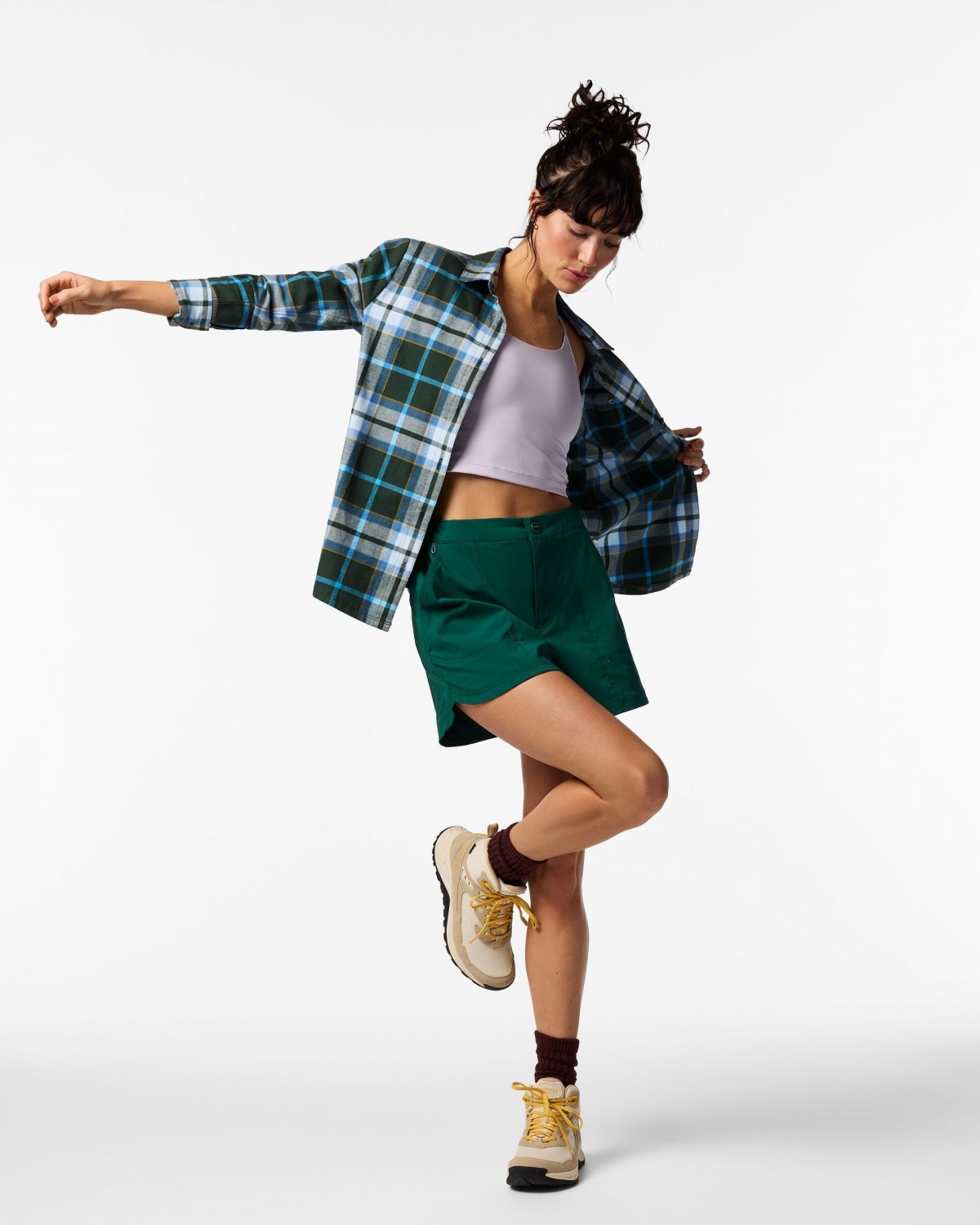 Coraje 4' Tech Short Woman
