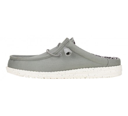 Wally slip stretch canvas
